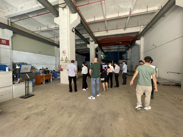 热烈接待海大总裁32班莅临我司旅行_尊龙凯时-新闻中心