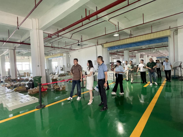 热烈接待海大总裁32班莅临我司旅行_尊龙凯时-新闻中心