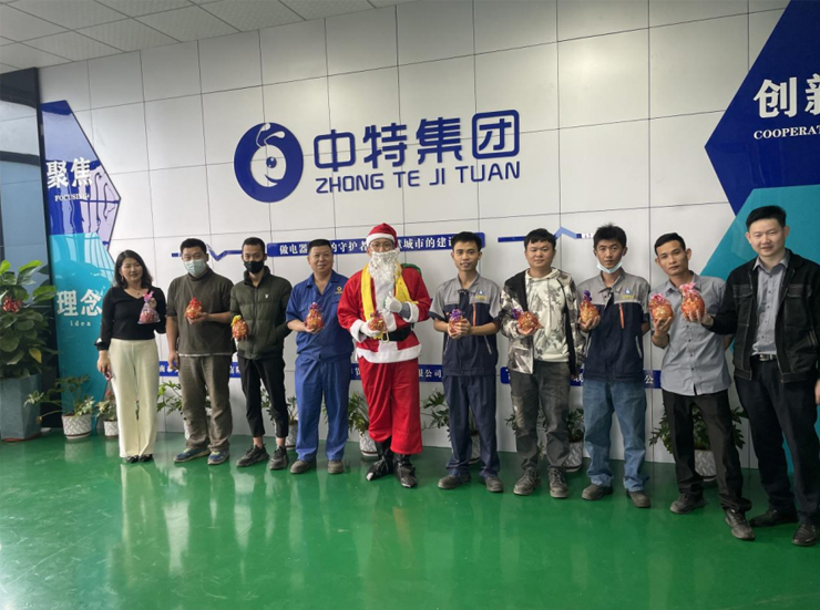 岁末温暖 诞愿有你_尊龙凯时-新闻中心